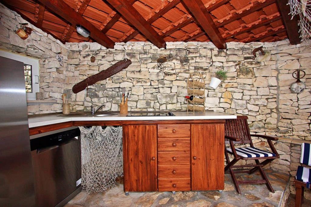 Villa Charming Nika With The Pool Supetar